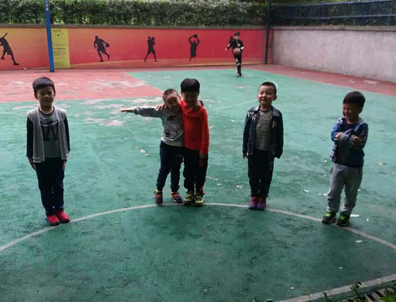 重庆篮球培训力超体育分析打篮球外线的防守技