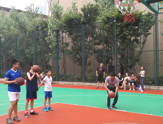 重庆篮球培训力超体育解析如何提高篮球接球的