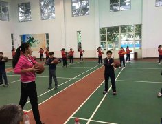 重庆篮球培训力超体育浅谈儿童篮球训练的方法